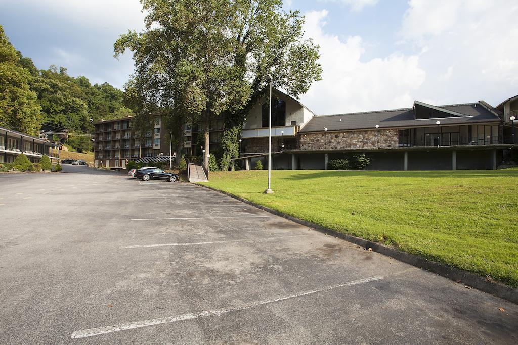 Four Seasons Motor Lodge Gatlinburg Bagian luar foto