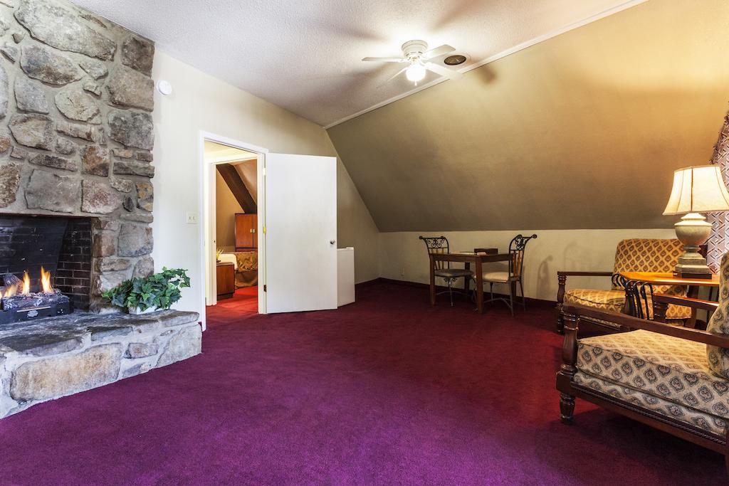 Four Seasons Motor Lodge Gatlinburg Ruang foto