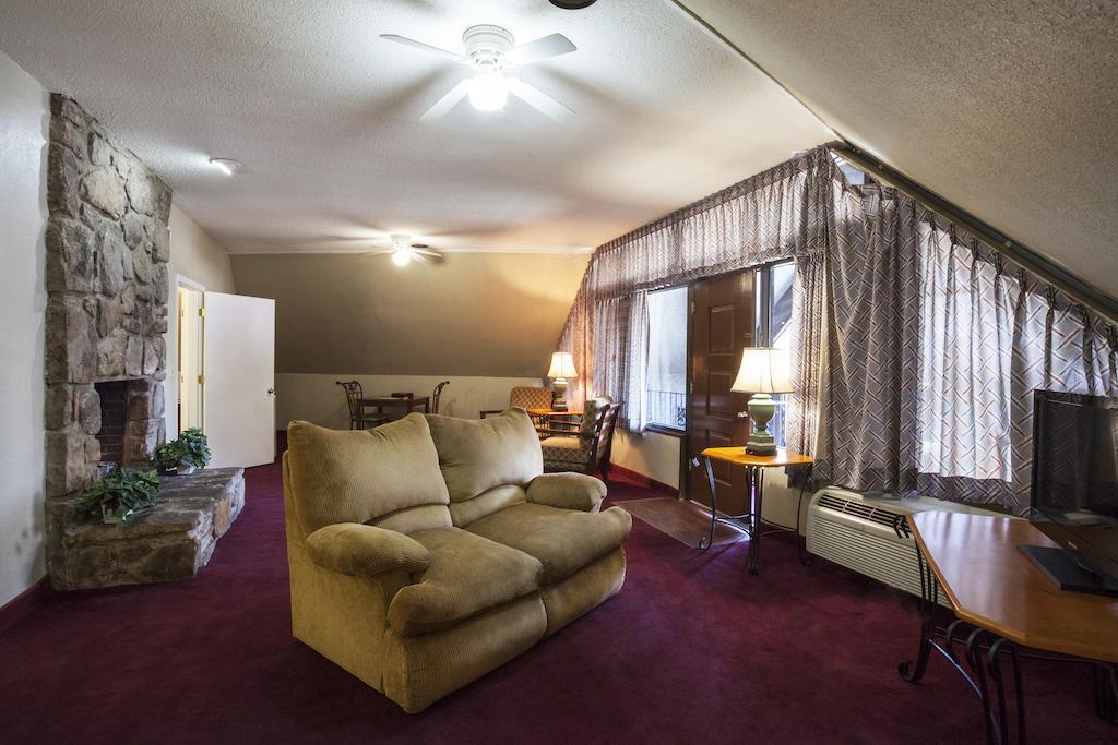 Four Seasons Motor Lodge Gatlinburg Ruang foto